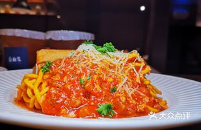 Classic Tomato Sauce Meat Noodles