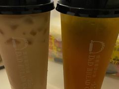 -顶东面包花园·生日蛋糕(世博店)