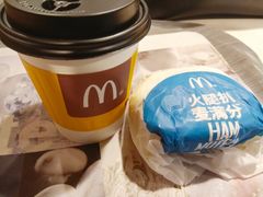 -麦当劳(轻轨曹杨路店)