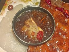 -老牌坊云南鱼豆花火锅(哈西万达店)