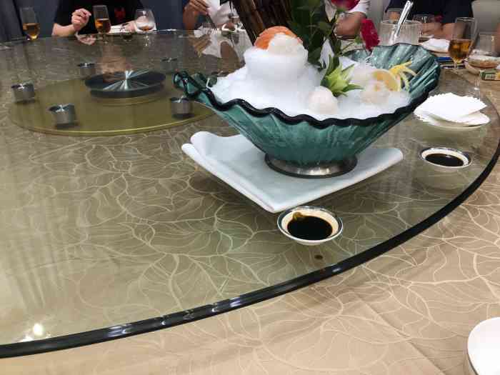 明公馆大酒楼(勤诚达)-"环境很好,软装做的很舒适,有10%的服务.