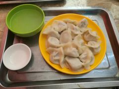 酸菜肉手工水饺-东北饺子馆(广瑞路店)