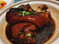 -老码头黑皮肘子锅包肉(赣水路店)