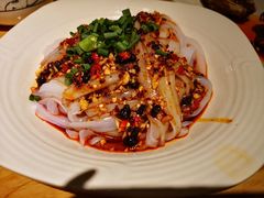 -兔行天下-鸿鹤鲜锅兔(中海国际店)