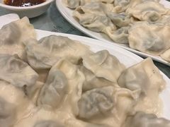 猪肉香菇水饺-黄家饺子东北特色菜馆(湖滨商业街店)