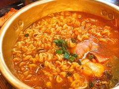 泡菜培根辛拉面-米屋石锅拌饭(师大店)