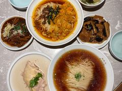 蒜蓉小龙虾拌面-松鹤面馆·古法焖肉面(观前店)