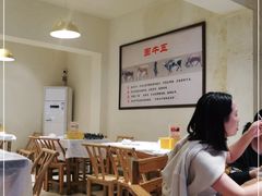 大堂-霄汉牛三鲜湖北砂锅菜(万松园2店)