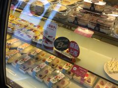 面包甜点陈列柜-味多美(江桥万达店)