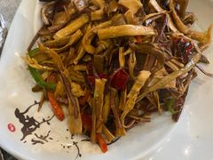-小厨子私房菜·云南美食店