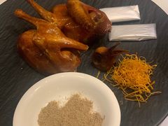 公馆脆皮乳鸽-民国红公馆·秦淮八艳(夫子庙店)