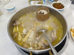 -朴小妹人参鸡汤火锅(长白山万达店)