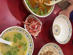 -金杨拉面王小吃面馆·牛三宝面·红烧牛肉粉