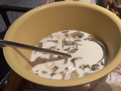 -哥老官重庆美蛙鱼头(西湖银泰十一哥店)