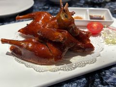 玻璃脆皮乳鸽皇-新雅(丰盛里店)