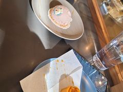 -星巴克臻选(上海虹桥新天地三店)