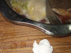 菌菇三鲜鸳鸯锅-傣妹火锅(南京东路一店)