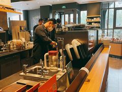 -星巴克臻选(汇丽广场店)