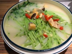 -江湖情酸菜鱼(万菱汇店)