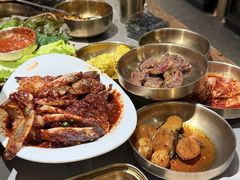 -草家酱蟹炭火烤肉店(珲春南路一店)