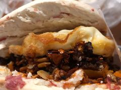 -清真马乐贝腊牛肉蛋黄菜夹馍(马蓉洒金桥店)