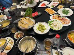 -鲜入唯煮·港式海鲜牛肉火锅(金宝街店)