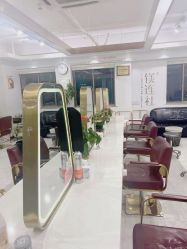 -镁连社·美联社