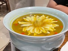 八功德水松茸汤-福慧慈缘素食餐厅(王府井店)