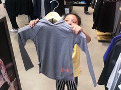 -UNDER ARMOUR(新燕莎奥莱店)