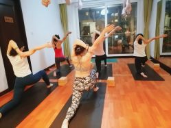 -Yvon yoga 瑜伽·精准体态管理中心