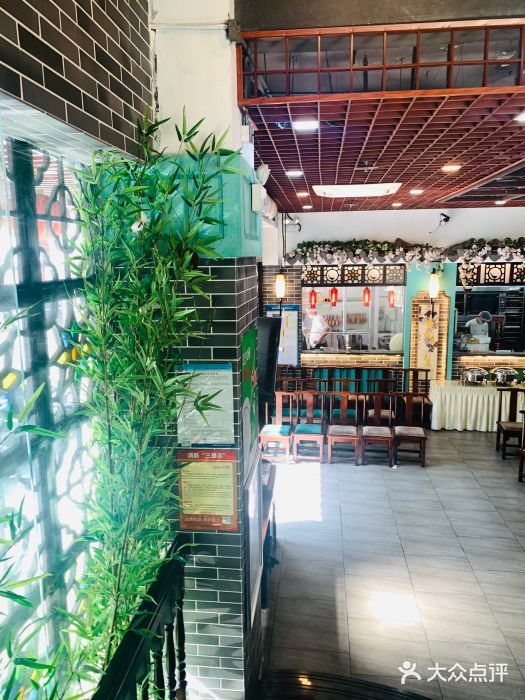 悦满楼·西关名点·湛江名菜(航空综合大厦店)大堂图片