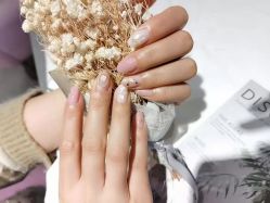 -蜜丝卡伦美甲美睫连锁