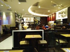 -必胜客(WOW中心城店)