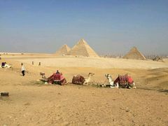 -吉萨金字塔群