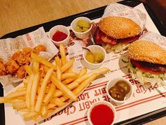 -The Habit Burger Grill 哈比特汉堡(复兴soho店)