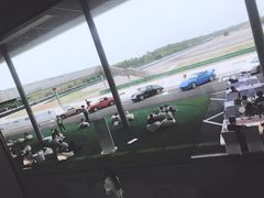-上海保时捷体验中心