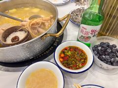 -朴小妹人参鸡汤火锅(长白山万达店)