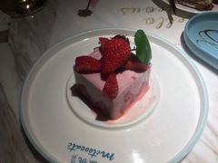 -蜜桃花开·中西融合菜E&W(南长街店)