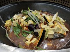 -粘豆包柴火铁锅炖