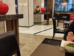 -上海虹桥西郊假日酒店