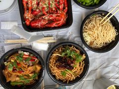 -巴厘龙虾·榜首油焖大虾(音乐学院·沿江酒馆店)