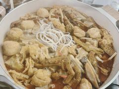 -刘姐啤酒鱼民族演艺餐厅(西街总店)