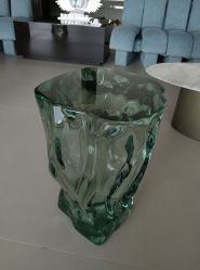 -颜蕾医美·黄金微针·水光·玻尿酸·超声炮·抗衰中心
