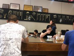 大堂-锡笼记·无锡小笼(大润发店)