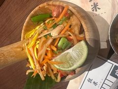 -银米·云南传统过桥米线(双廊黑金冠店)