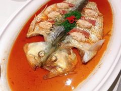 红汤蒸鲥鱼-泓历皇朝酒店(东亭店)