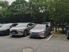 -百联中环购物广场-停车场