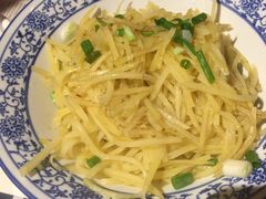 -富正毅三下锅·湘西韵味(天门山索道店)
