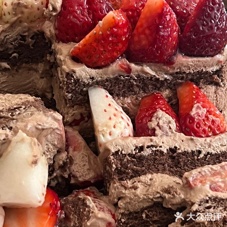 是我无法拒绝的草莓蛋糕🍓🍰🍫