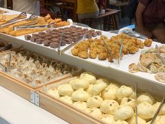 面包甜点陈列柜-清心素食自助餐厅(夫子庙店)